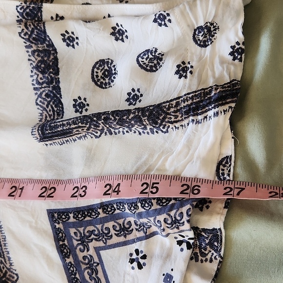 Free People Size S/P Little Secrets Bandana Scarf Print Button Down Top Boho - Picture 14 of 16